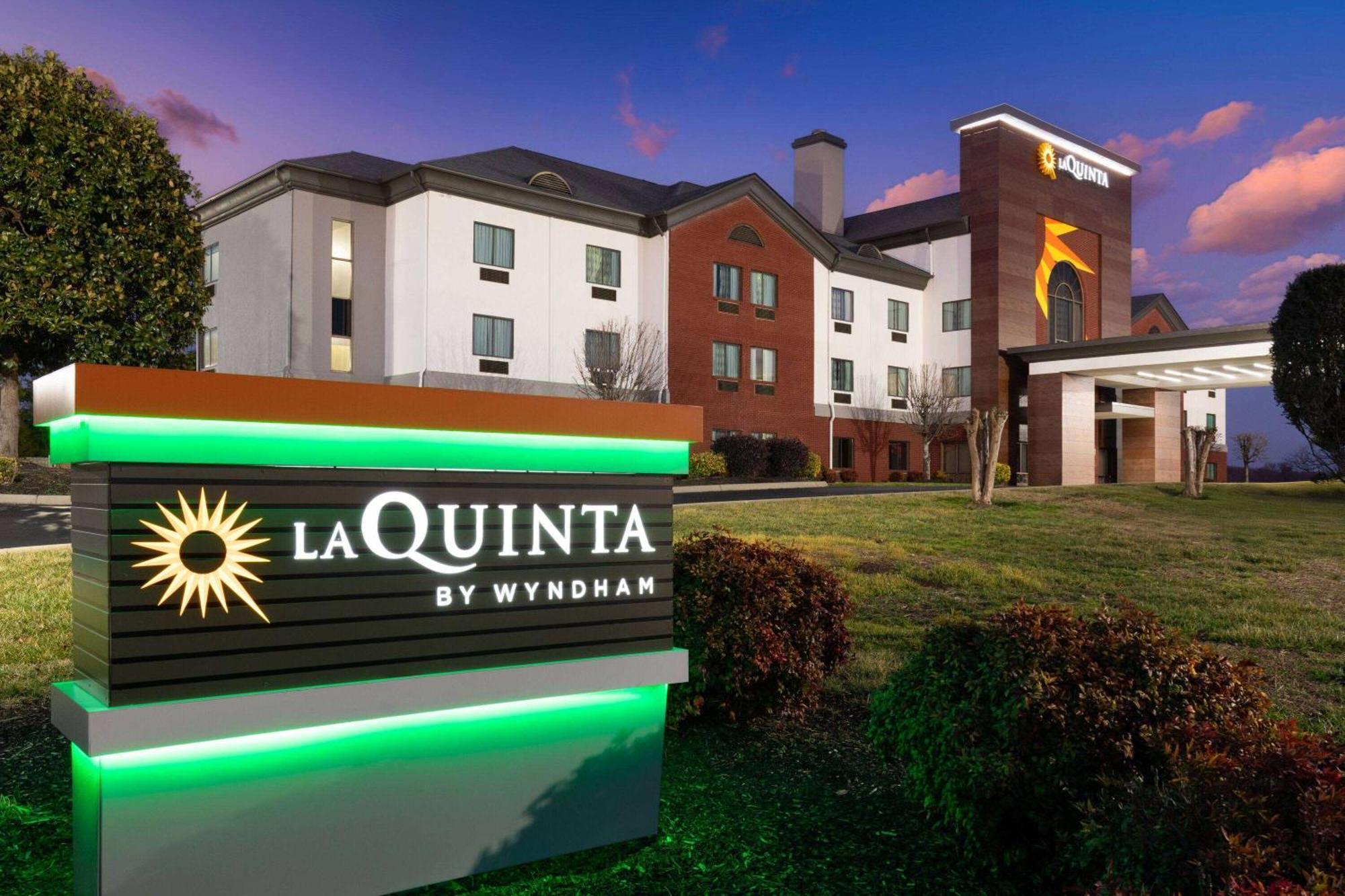 מלון La Quinta By Wyndham Loudon מראה חיצוני תמונה